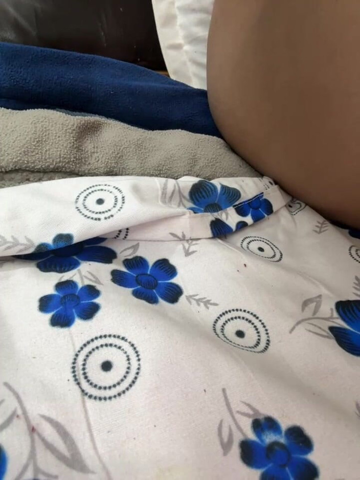 Apki Bhabhi: Buceta fodendo bhabhi