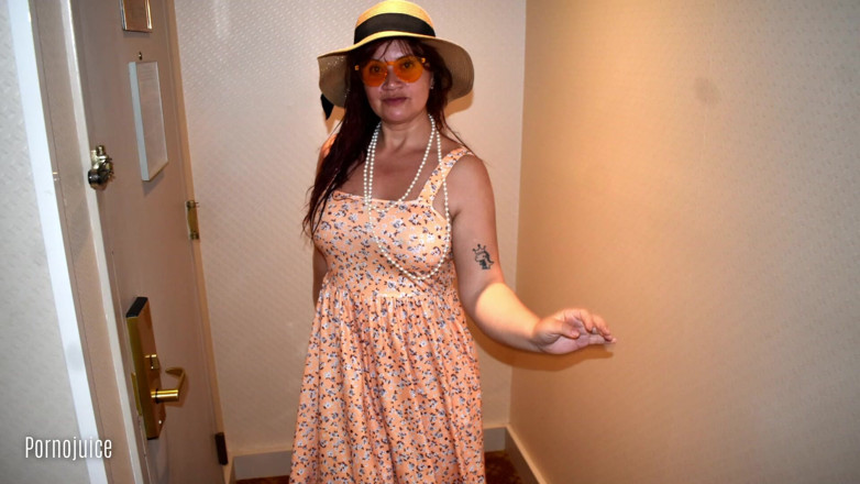 Gentleman Porno: Colombian Mami in a Cute Sundress Plays with BBC