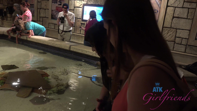 ATK Fans (Girlfriends): Virtual vacation in Las Vegas with Simone Delilah and Lara...