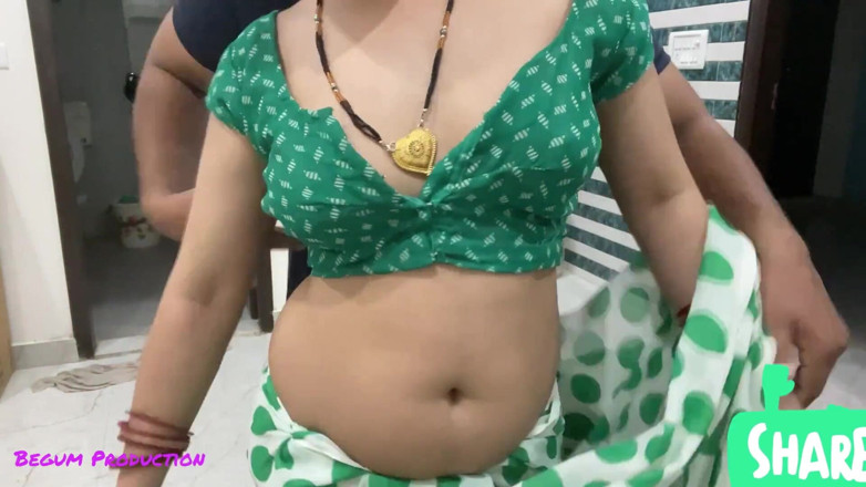 Rukshaar Begum: Bhabhi desi dikongkek ejen jalur lebar
