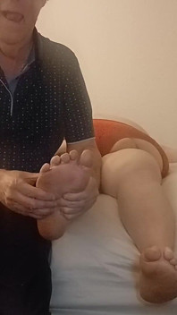 For My Foot Fetish Fan Thanks My BF Is Lotioning and Lick Ind Sucking My Toes