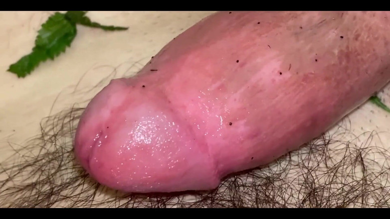 cbtLove: CBT Napumpované Sperma na štípání kopřivek