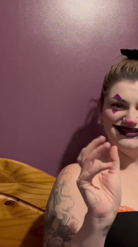 Clown Stepsister Catches You