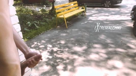 Cewek kembar ini ngocok kondo sambil bugil di luar ruangan