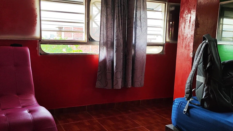 Crisanto999: Kocan yokken üvey kız arkadaşımı sikiyorum