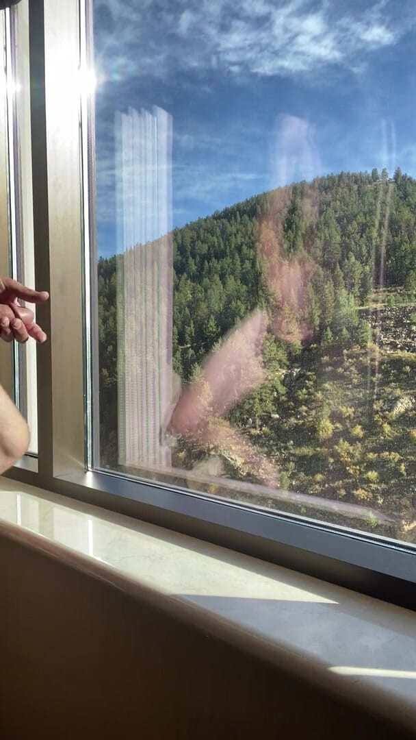 Edge Master: Hotel view cumshot