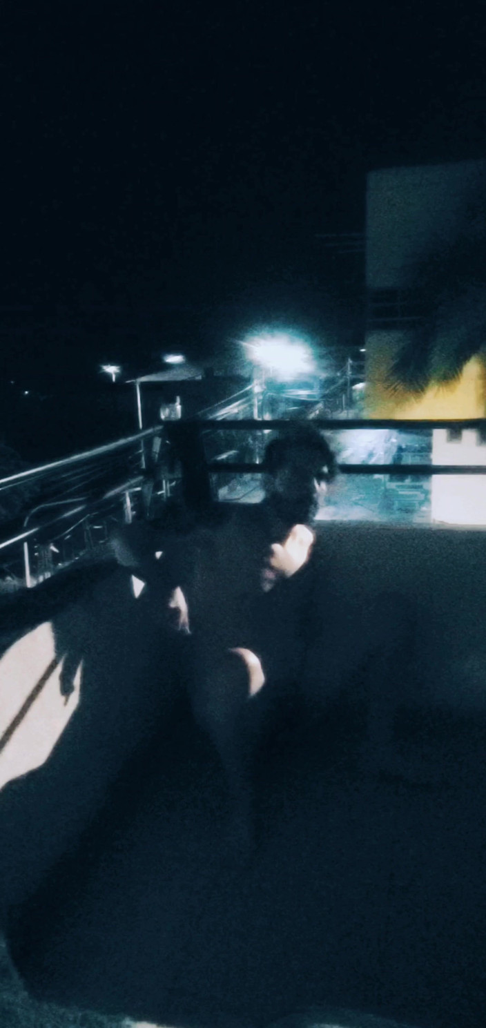 SlutClosetedfag: Baise rapide avec un gode sur le balcon