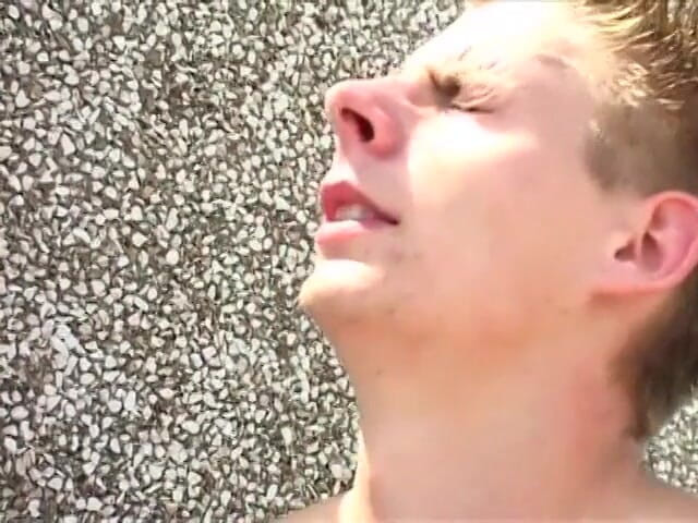 Gays Case: Guy blows dude's dong outside and then fucks it