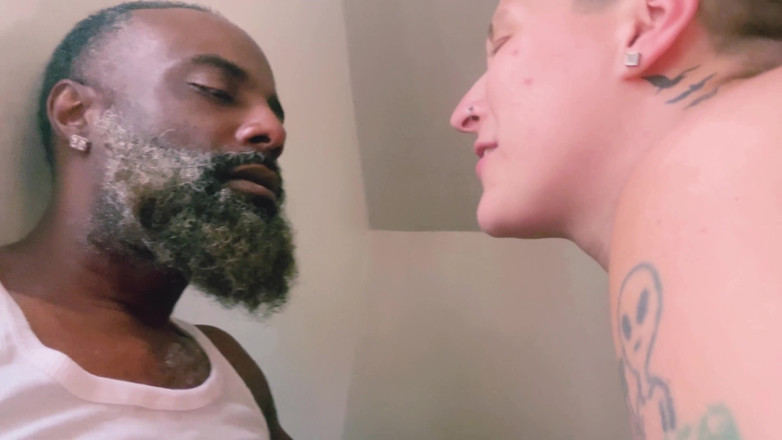 Thekookiejar: Hombre divorciado se folla a su hijastra tomboy de sus...