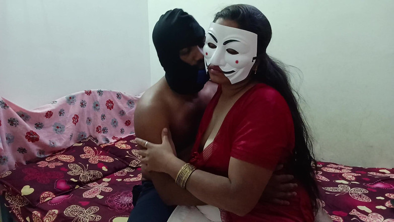 Muruga: Тамільська тітонька займається сексом з тамільським чуваком