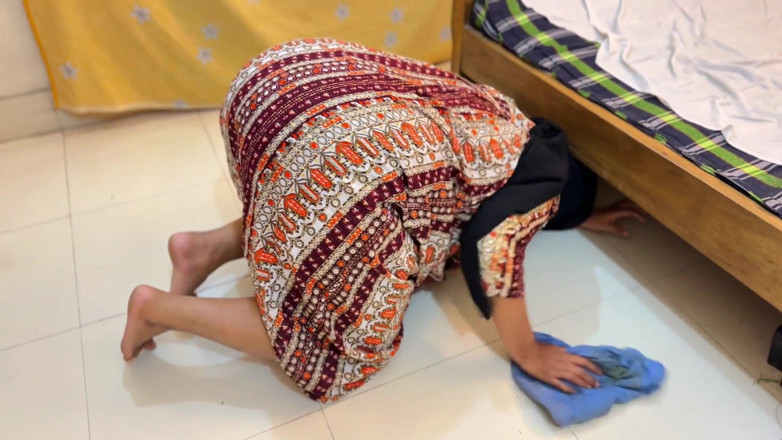 Aria Mia: Egyptská krásná velká prdel vnadná muslimská sexy macecha uvízla pod...