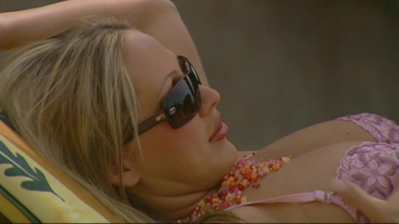 EroticPlanet XXX: Mezirasový hluboký anální náraz