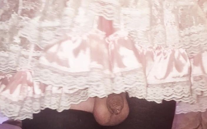 Tinychubman: Gái phục tùng cu nhỏ gợi cảm
