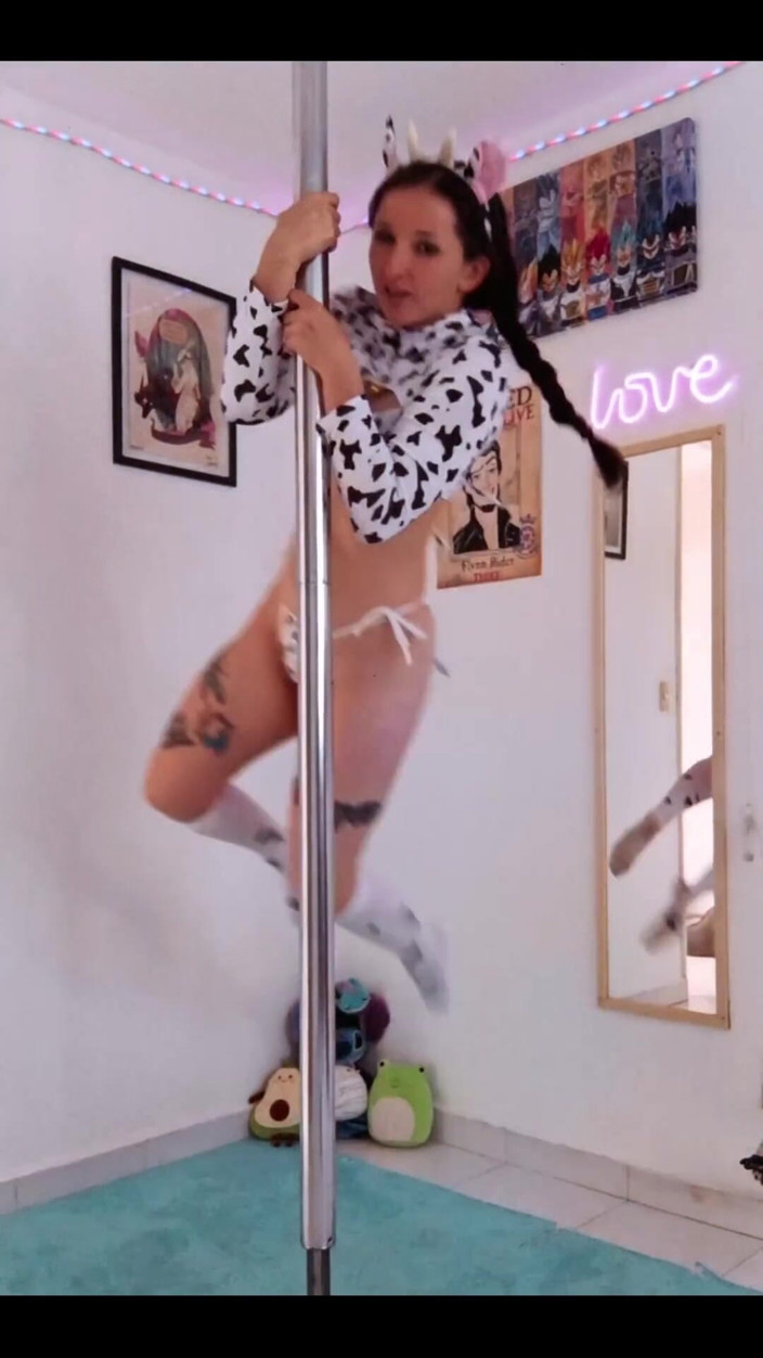 Candy Camille: Volvieron Algunos Videos