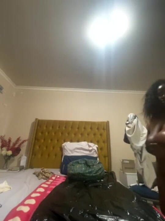 Legendary Booty Overdose: BBW Striptease &amp; Pussyplay