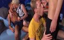 Eurocreme: Eurocreme - un jeune gay obsédé par les orgies