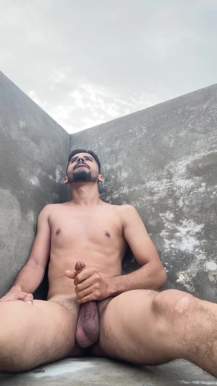 Usman Butt: Pohledný chlapec nadržené porno Nový Pákistán 2026
