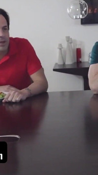 Swappz - Elsa Jean y Liza Rowe quieren follar a sus padrastros de vacaciones