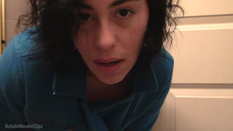 Natalie Wonder: Stepmommy's dirty butt sniffer