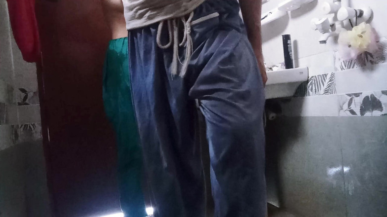 SuperIndian456: Indian Desi Dever Teenage Bhabhi Sex in Bathroom Shawer After...