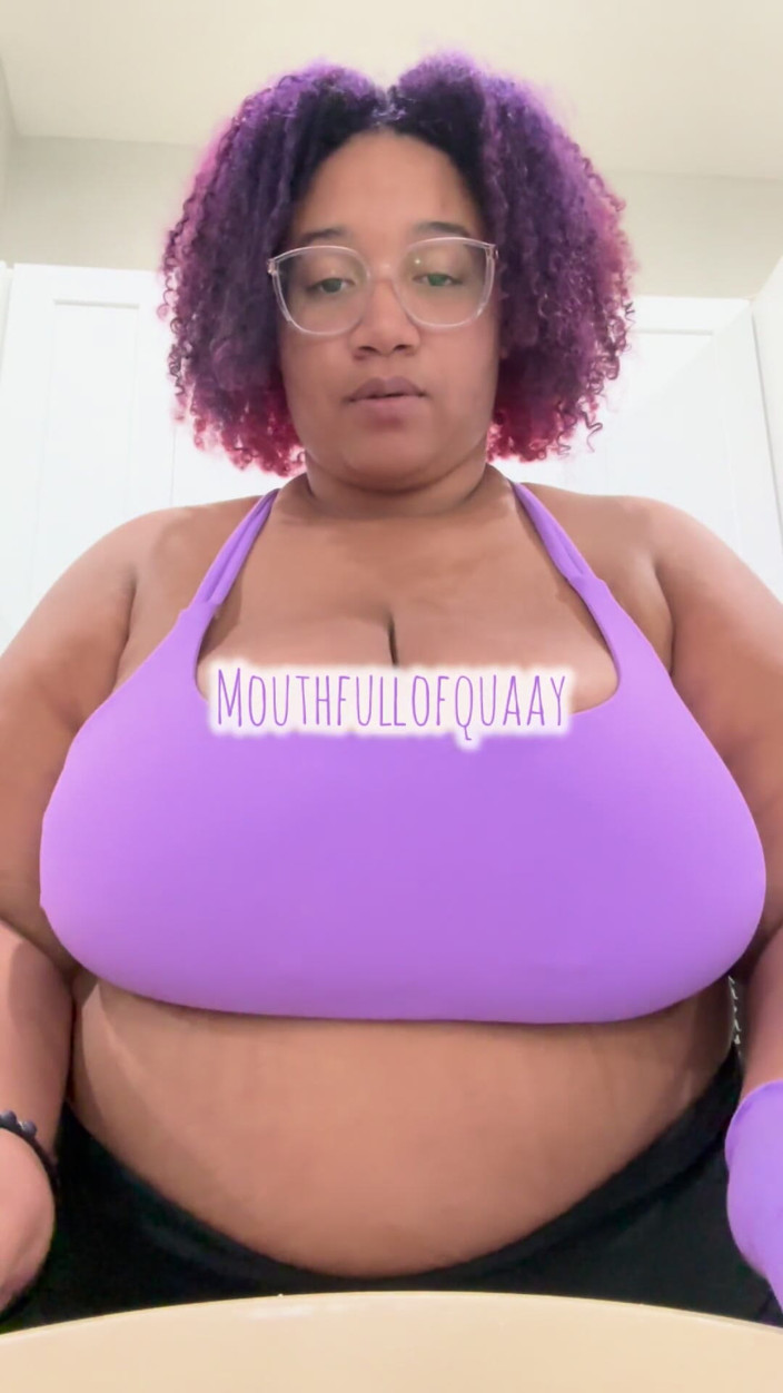 Biggdebbie solo: Questa bbw sa cucinare