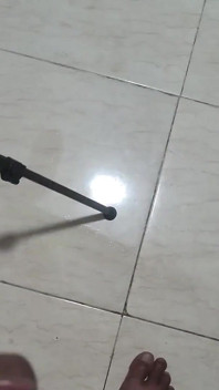 Suami menonton isterinya dikongkek dalam pantat dan pepek