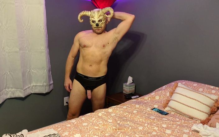 Bald Daddy: Balddaddy demon fickt hart, füllt muschi voller sperma