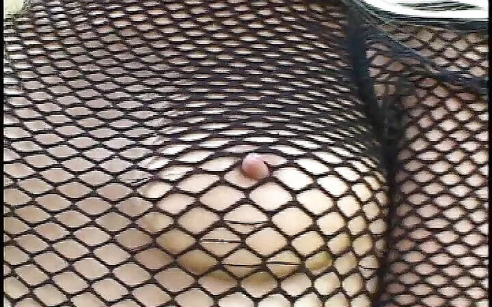 Perv Milfs n Teens: Cute Blonde Willingly Lets Her Holes Be Banged