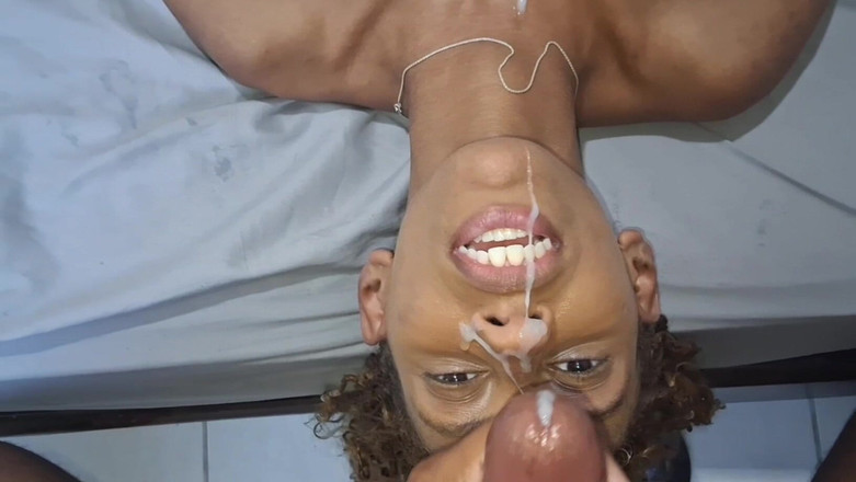 Briana cristina: Freches, dünnes mädchen kommt gerne auf ihr gesicht