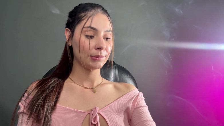 alejakink: Smoke Look and Desire