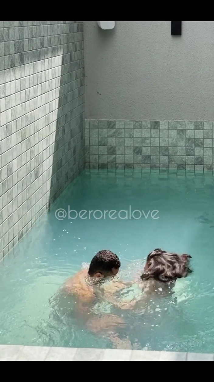 berorealove: 그는 만족하기 위해 하루를 했다