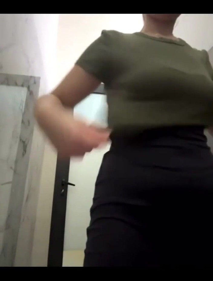 JuiceLussie: Prim-plan cu futai dur 