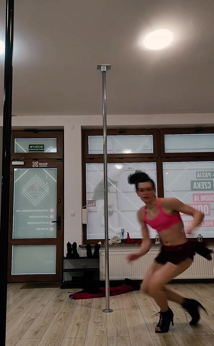 Medi Voi: Questo è il piccolo bonus di danza