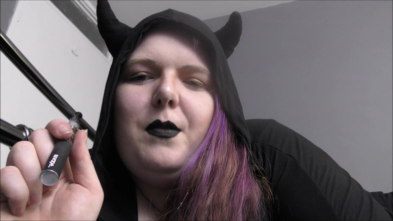 Mxtress Valleycat: Destined to Breathe My Smoke