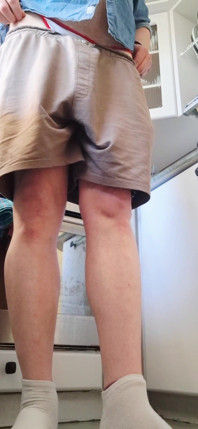 Husband Jerk off to Sink He Is Fast Becasue Wife Can Catch.