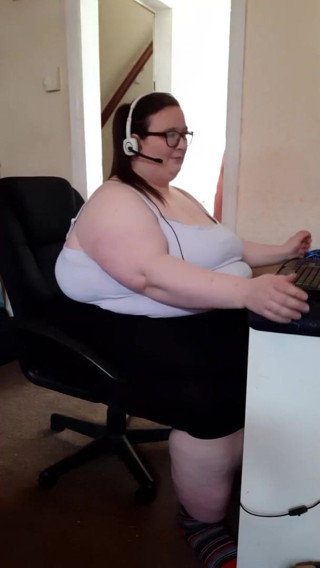 SSBBWLadyBrads: BOSS FANTASY DONUT SSBBW