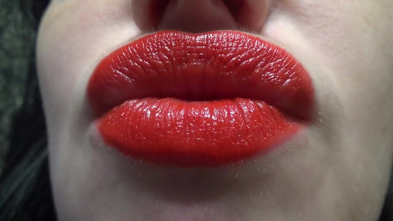 Goddess Misha Goldy: Kiss me baby! Red lipstick and big sexy lips fetish