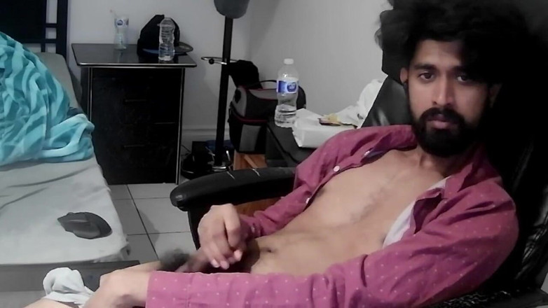 xwuvzyew: Dedilhado cuzinho