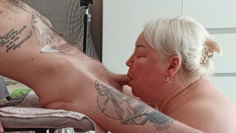 Zona901: Cumming From Stepmom Blowjob