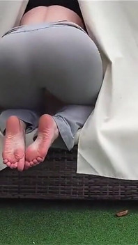 Glamping vede k Assjob a Creampies