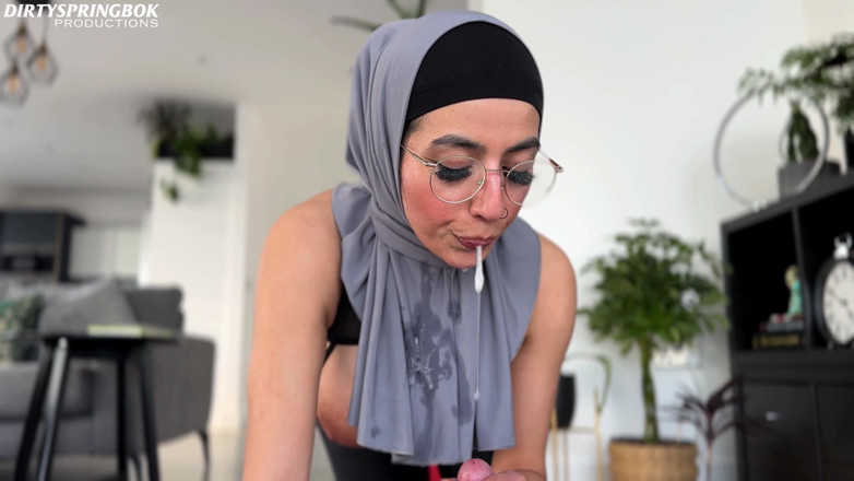 DirtySpringbok: Aaliyah yasin si cewek berhijab aaliyah yasin kepergok sama teman...