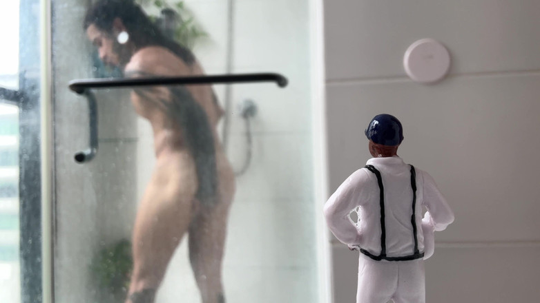 Dyavol: Giant Shows Himself Showering with a Tiny Human and Then...
