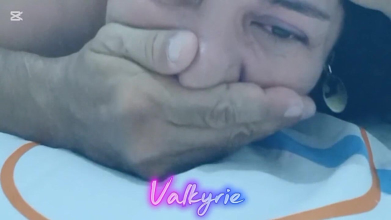 Valkyrieandluigy: Mamada Garganta Profunda Latina