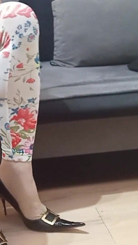 Crossdresser Dangling in Sexy Black Leather Pointed Toe High Heels by Rosa Shoes