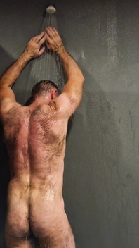 Hairy Muscles Showers