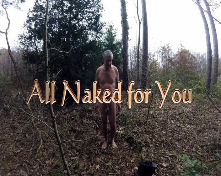 Andy: Draußen für einen nackten Spaziergang im wald