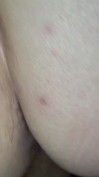 Ich habe ihn mit all meinem Sperma gefüllt