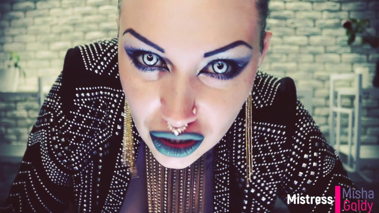 Goddess Misha Goldy: Éjacule en suçant la grosse bite de votre ex-copine de...