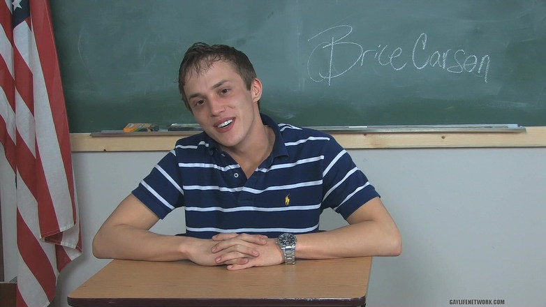 Teach Twinks: Милашка с мясистыми краями Brice Carson в чате