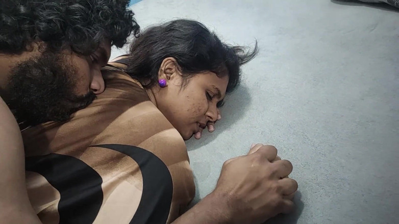 Vaigavarun45: Indiano malayali casal nighty duro foda no quarto